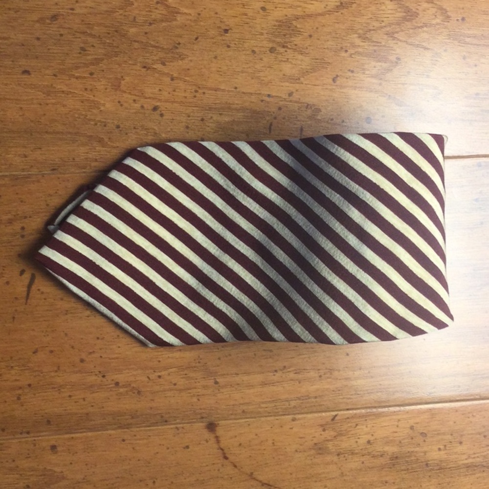 Hugo Boss silk tie